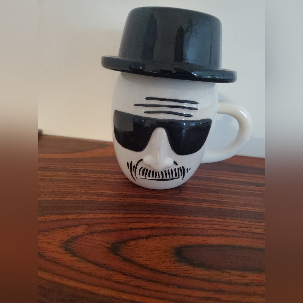 Vintage Walter White/ Breaking Bad Ceramic Mug with Lid/Sony Pictures/2015